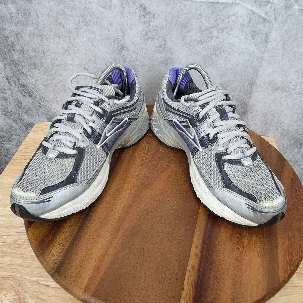 Brooks Women's Gray and Purple Running Shoes